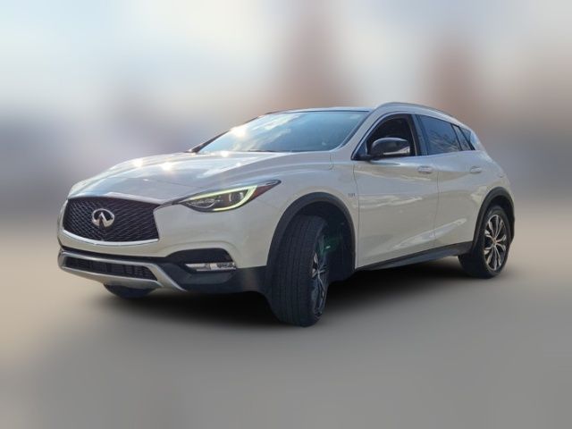 2018 INFINITI QX30 Premium