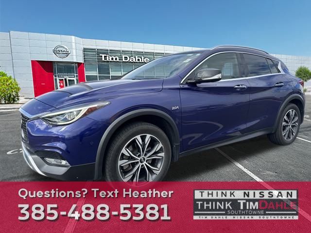 2018 INFINITI QX30 Premium