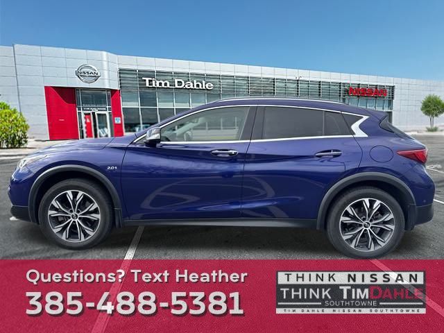 2018 INFINITI QX30 Premium