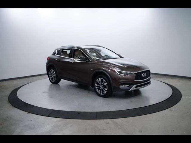 2018 INFINITI QX30 Premium