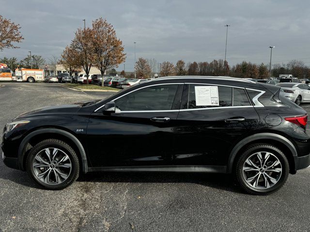 2018 INFINITI QX30 Premium