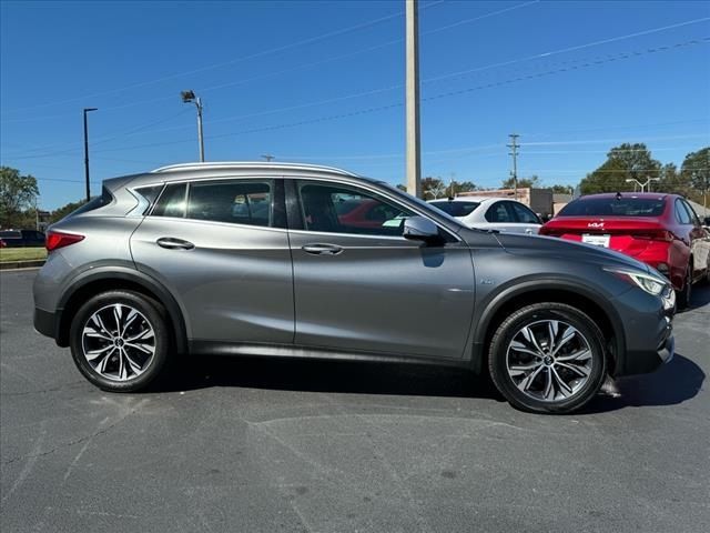 2018 INFINITI QX30 Premium