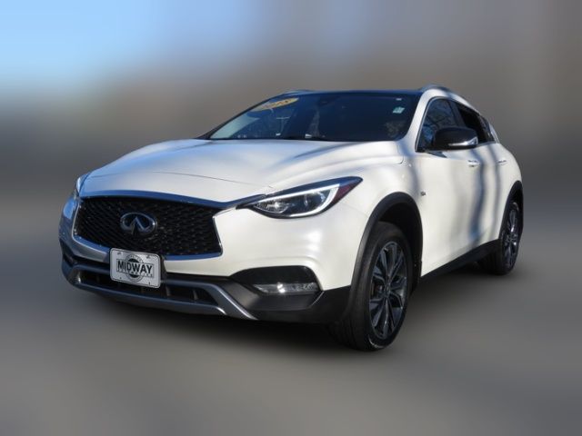 2018 INFINITI QX30 Premium