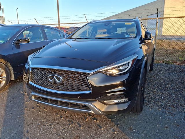 2018 INFINITI QX30 Premium