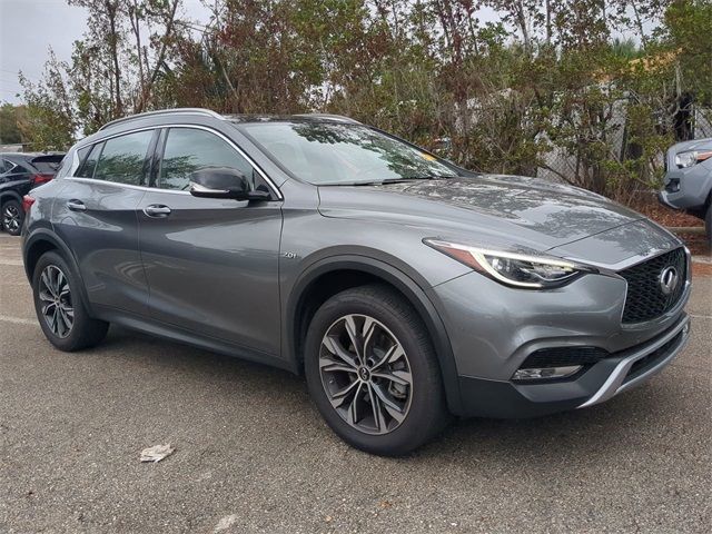 2018 INFINITI QX30 Premium