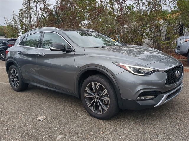 2018 INFINITI QX30 Premium