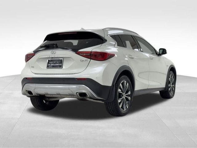 2018 INFINITI QX30 Premium