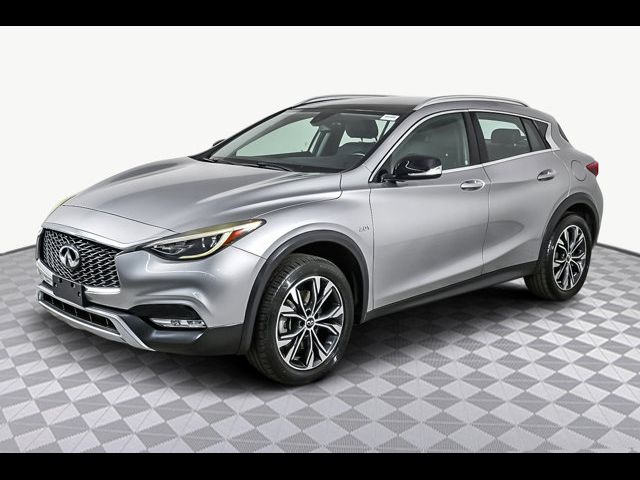 2018 INFINITI QX30 Premium