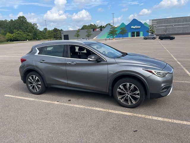 2018 INFINITI QX30 Premium