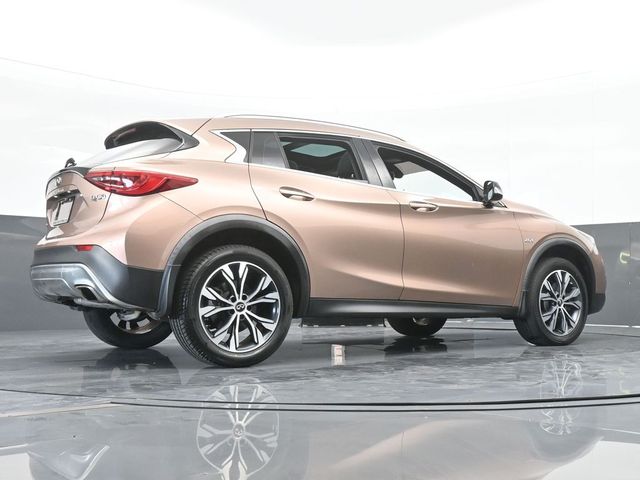 2018 INFINITI QX30 Premium