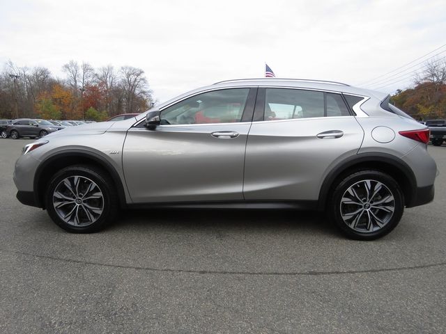 2018 INFINITI QX30 Premium