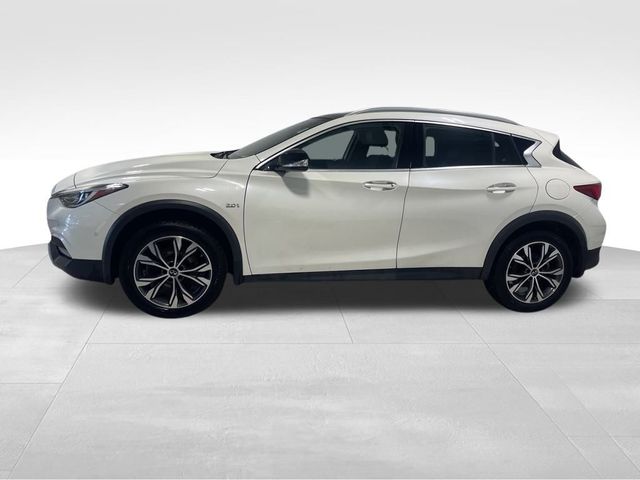 2018 INFINITI QX30 Premium