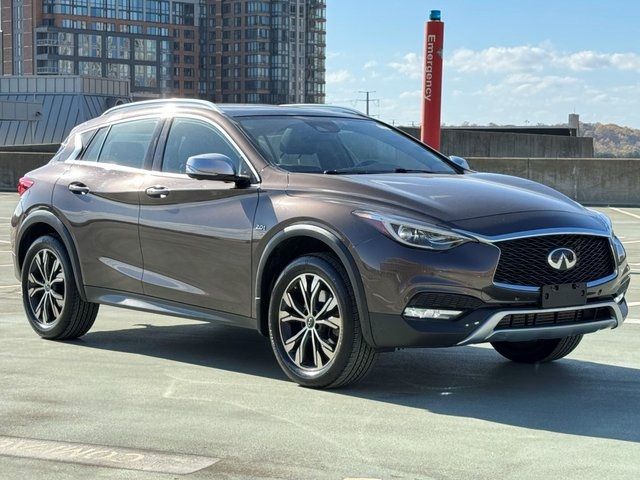 2018 INFINITI QX30 Premium