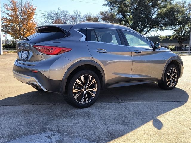 2018 INFINITI QX30 Premium