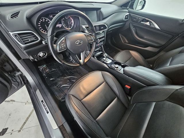 2018 INFINITI QX30 Premium