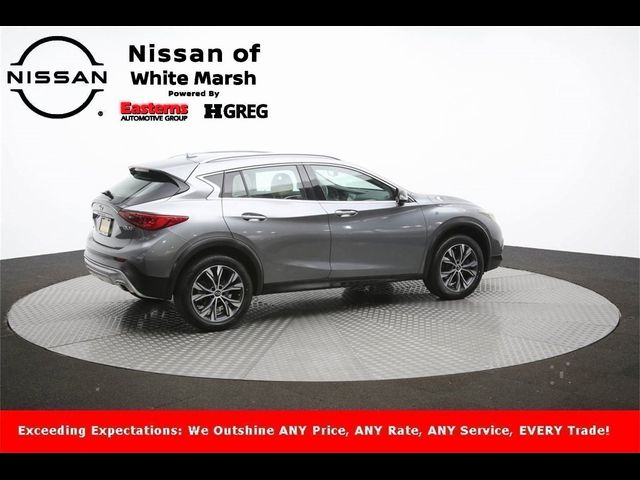 2018 INFINITI QX30 Premium