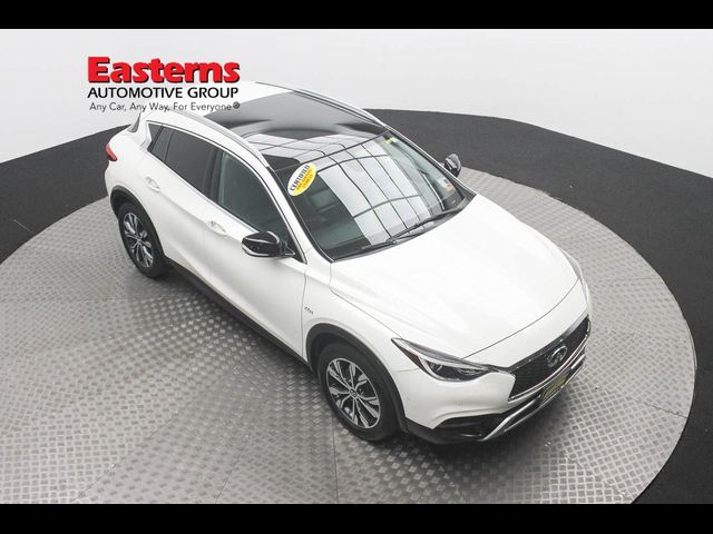 2018 INFINITI QX30 Premium