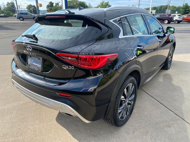 2018 INFINITI QX30 Premium