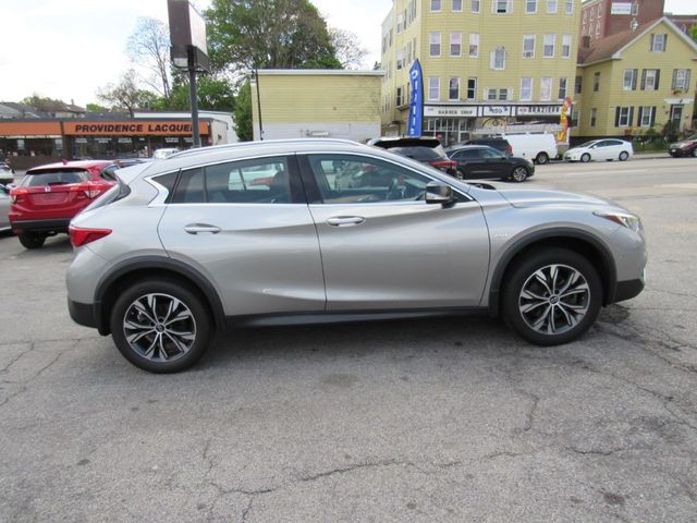 2018 INFINITI QX30 Premium