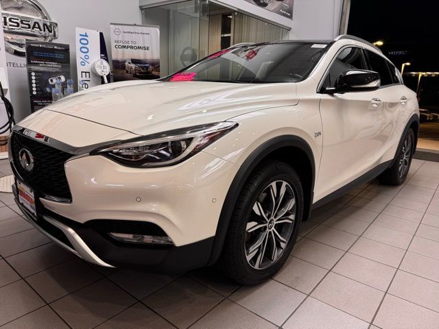 2018 INFINITI QX30 Premium