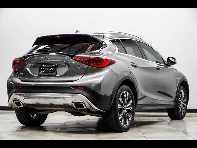 2018 INFINITI QX30 Premium