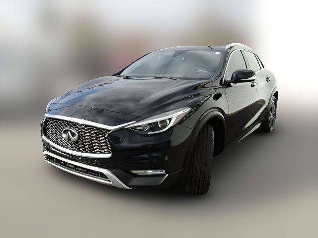 2018 INFINITI QX30 Premium