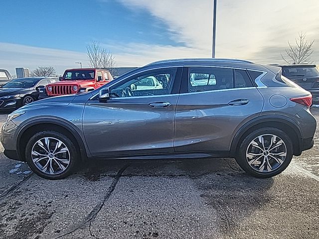 2018 INFINITI QX30 Premium