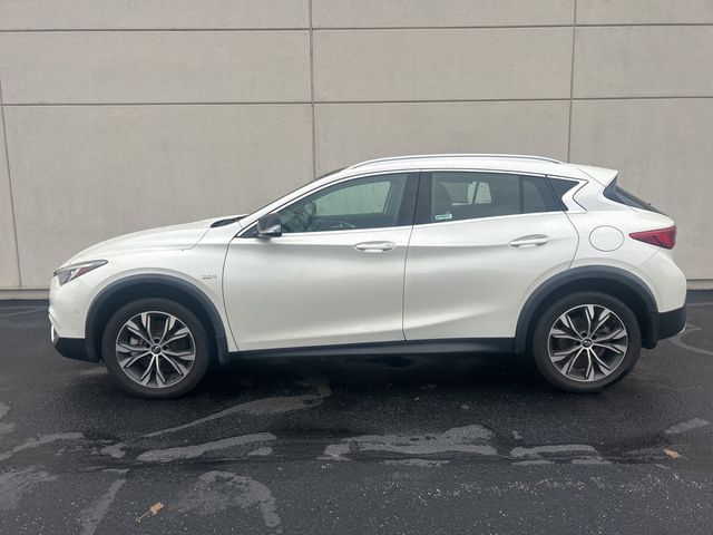 2018 INFINITI QX30 Premium