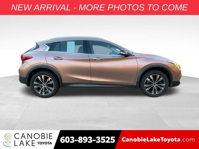 2018 INFINITI QX30 Premium