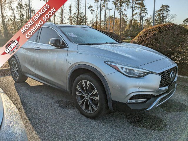 2018 INFINITI QX30 Premium