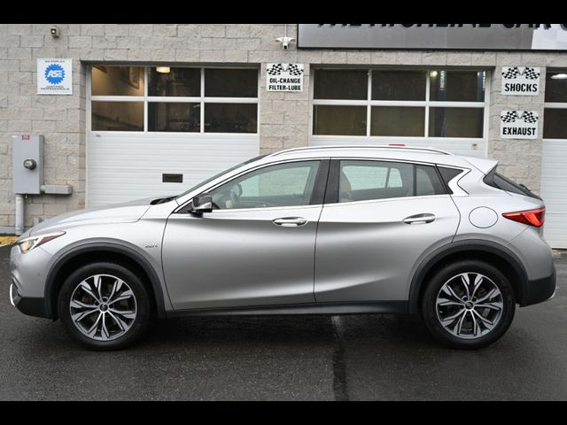 2018 INFINITI QX30 Premium