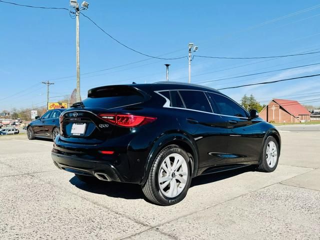 2018 INFINITI QX30 Premium