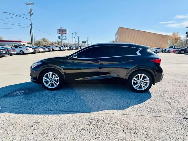 2018 INFINITI QX30 Premium