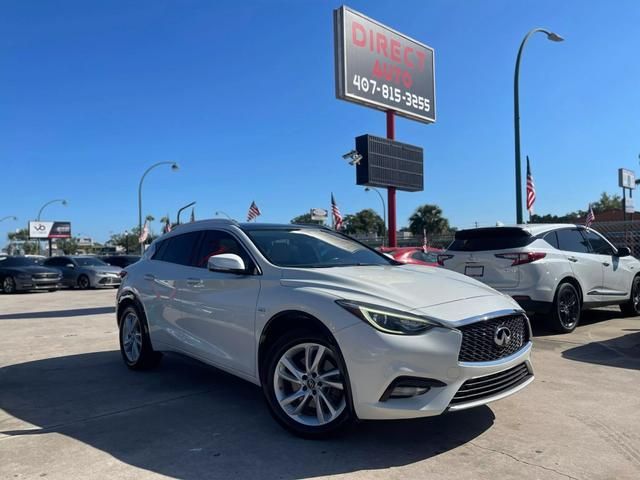 2018 INFINITI QX30 Premium