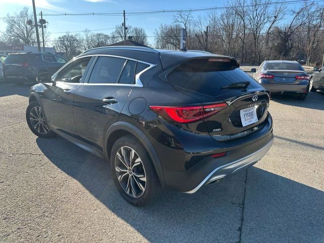 2018 INFINITI QX30 Premium