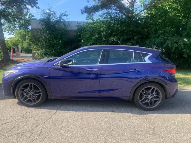 2018 INFINITI QX30 Sport