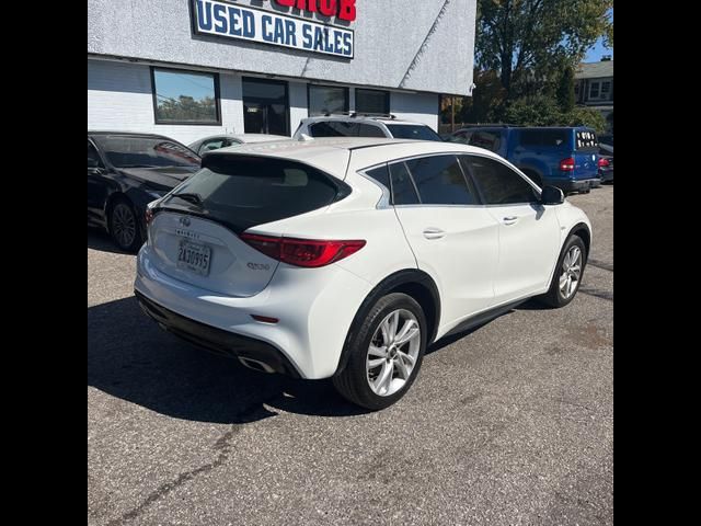 2018 INFINITI QX30 Base