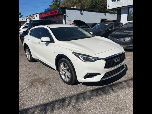 2018 INFINITI QX30 Base