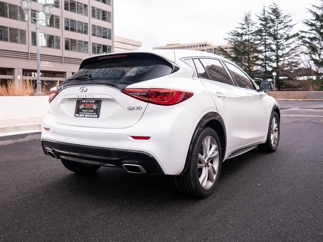 2018 INFINITI QX30 Base