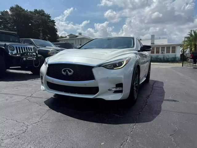 2018 INFINITI QX30 Sport