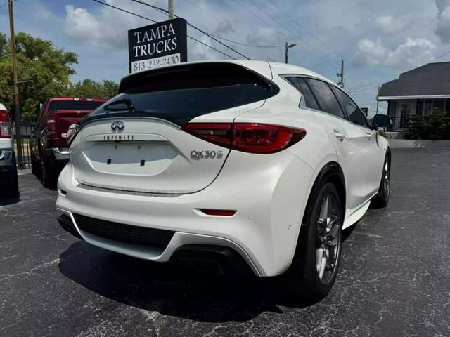 2018 INFINITI QX30 Sport