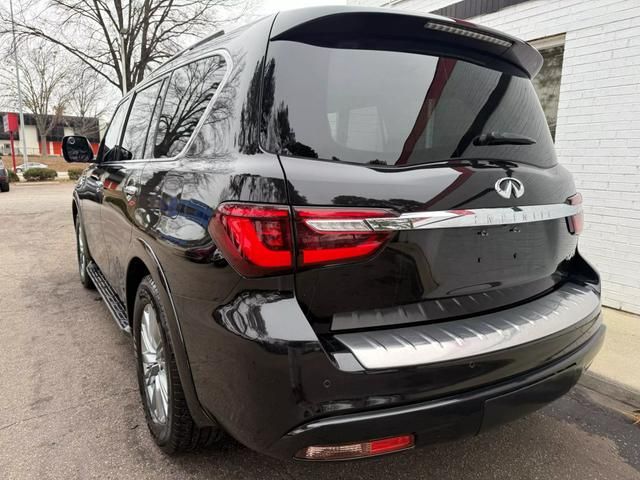 2018 INFINITI QX80 Base