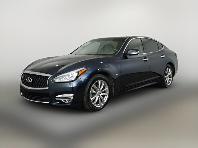 2018 INFINITI Q70 3.7 Luxe