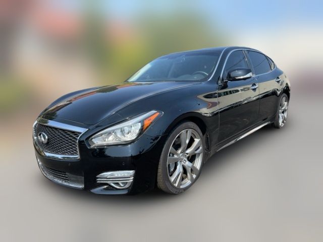 2018 INFINITI Q70L 5.6 Luxe