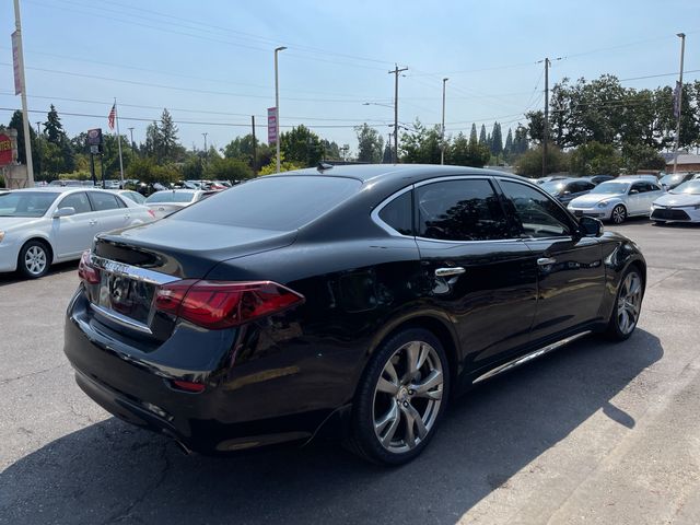 2018 INFINITI Q70L 5.6 Luxe