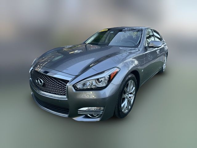 2018 INFINITI Q70 3.7 Luxe