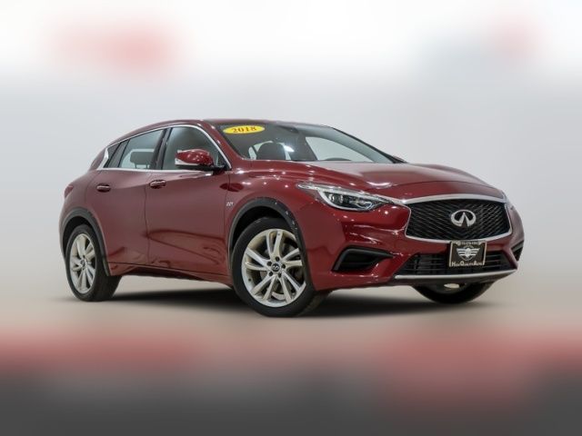 2018 INFINITI QX30 Luxury