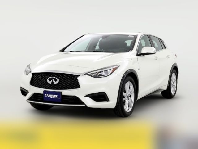 2018 INFINITI QX30 Luxury