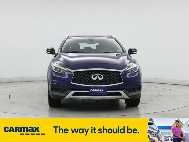 2018 INFINITI QX30 Luxury