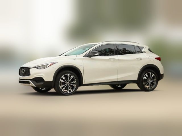 2018 INFINITI QX30 Luxury